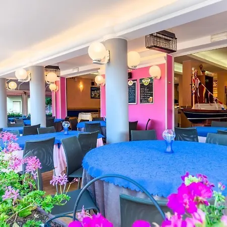 Di Giovanni Отель 3*